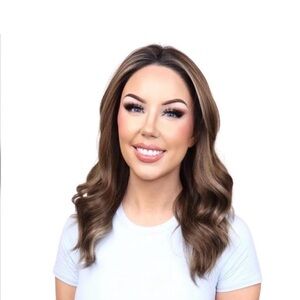 Brunette Wig Chelsey Smith Crowns - Moroney
